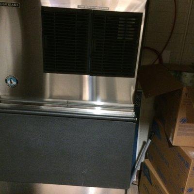 Commercial ice maker