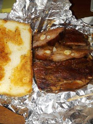 These ribs were suspect : I almost positive they were baked and not grilled, there is no smoke ring. They were ok