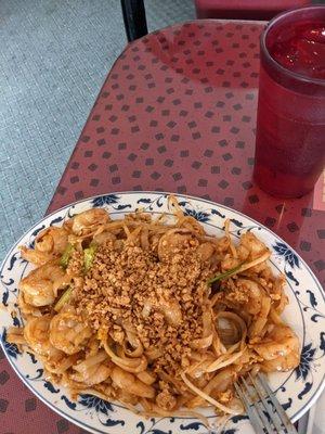 Double shrimp pad Thai