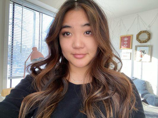 Full-look caramel balayage