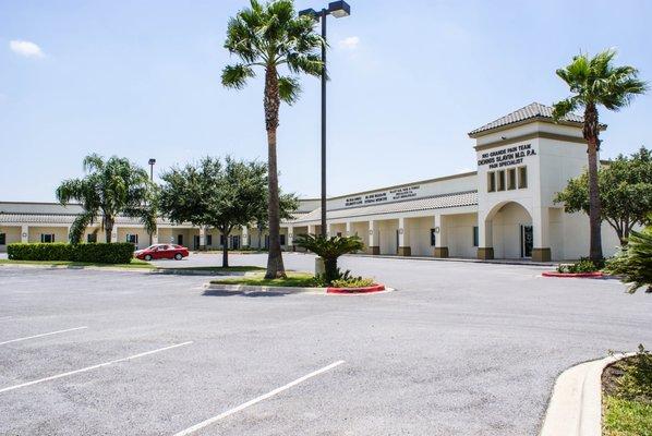 MidValley Plaza - Weslaco - For Sale or Lease Space