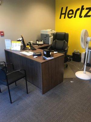 Hertz Car Rental - Issaquah - st Place Southeast