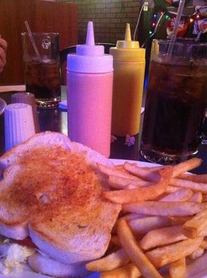 Garlic burger with fries