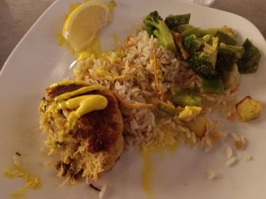 Crab cake with rice & vegs