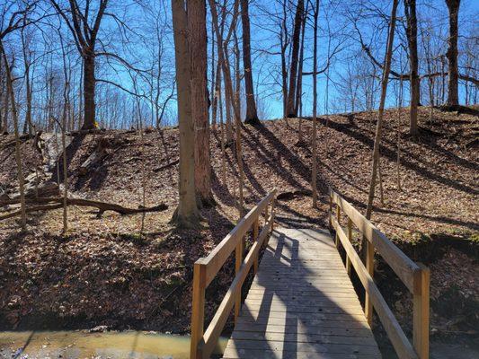 Connector bridge between Hickory and Oak Trails