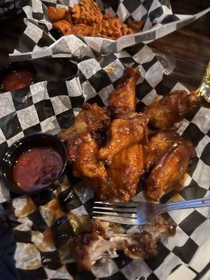 The wings are amazing...I recommend the. Chuck Norris sauce on the side.