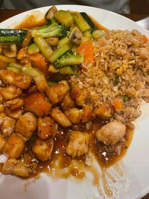 Chicken fried rice with vegetables