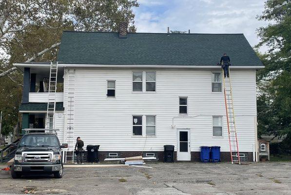 CertainTeed Hunter Green Shingle Install and Gutter Install