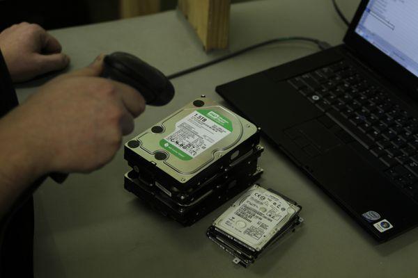 SEAM hard drive serial number tracking for reporting services