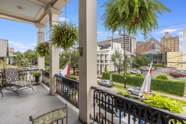 New Orleans listing Balcony