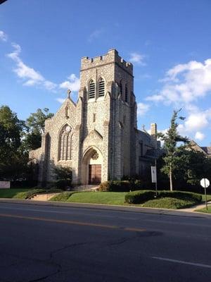 View of Good Shepherd Episcopal from E Main St.