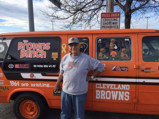 My brother in front of Browns Bunch Van