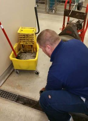 Commercial and residential drain cleaning available 24/7