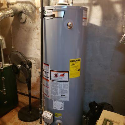 Hot water heater