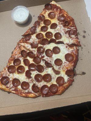 Half cheese and pep pizza