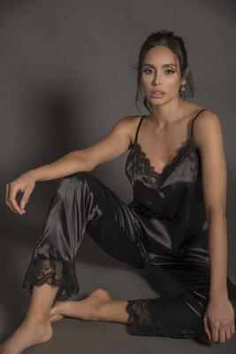 Elegant and comfortable Satin two pieces pajamas in black.