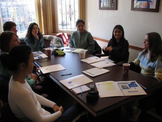 Local DC residents meet at the AHA headquarters for a free Humanism 101 class.