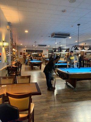 Juliet Cafe Bar & Billiards