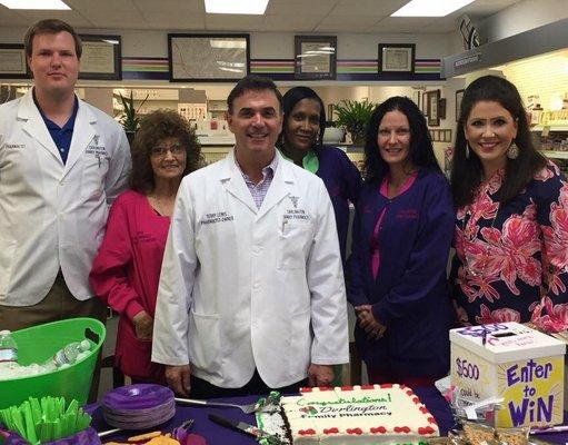 Our team is ready to serve you! Nathan, Linda, Terry, Pam, Melissa, and Linzie