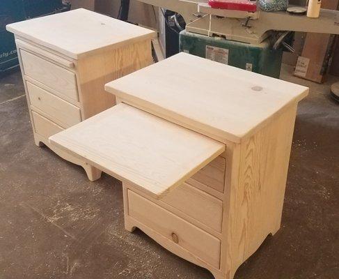 Ponderosa pine nightstands commissioned by W.R. Dallas