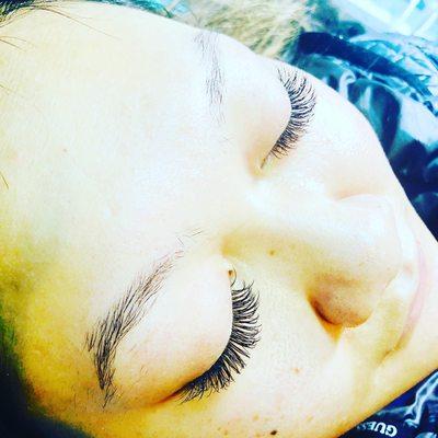 Natural Mink Eyelash Extension by Anh Vu- 13+ years experience.