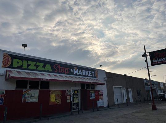 Pizza Stop & Market