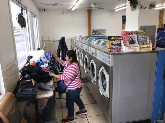 Big Wash Coin Laundry