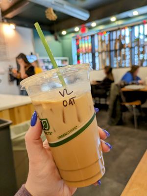 Iced vanilla oat latte - lifewithhanny