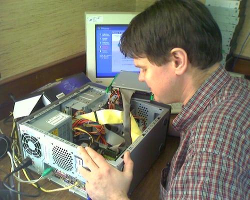 Certified Techs are In Store to solve your computer issues. Call us at 901-360-9679