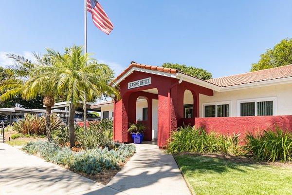 Las Ventanas Apartments in Vista, CA