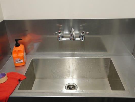 Nice garage sink