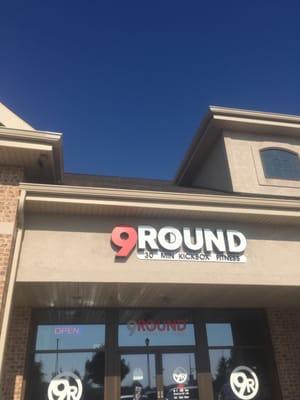 The entrance to 9 rounds