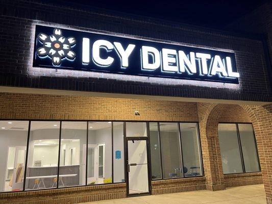 Icy Dental Storefront