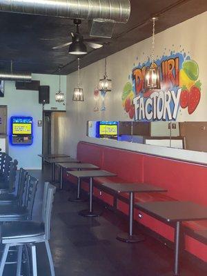 Cleveland daiquiri factory introduce 10 electric flavors