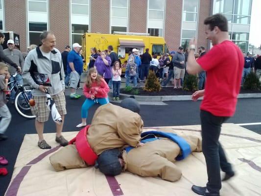 Sumo wrestling to fun!