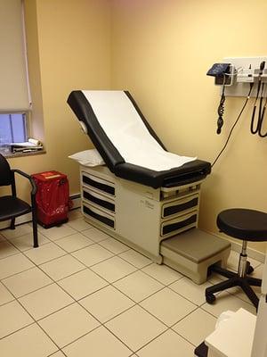 Exam room at Astoria Foot and Ankle Surgery in Astoria, Queens.