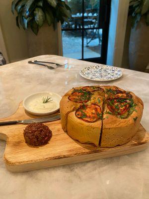 The focaccia appetizer.