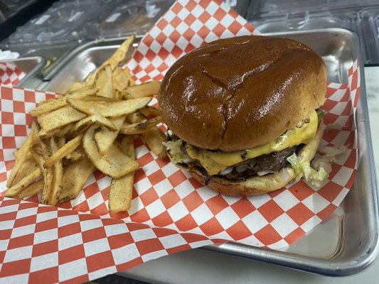 Cheeseburger and Fries