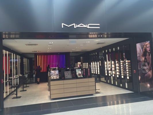 MAC Cosmetics IAH