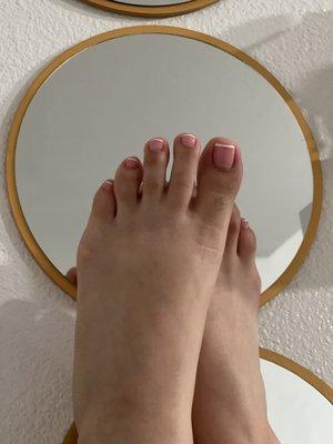 Thin French tip pedicure