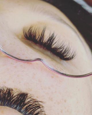 Deelux Lashes