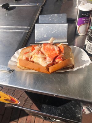 Lobster roll with drawn butter. Yum! Good value!