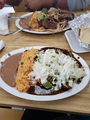 Enchiladas y Carne Asada