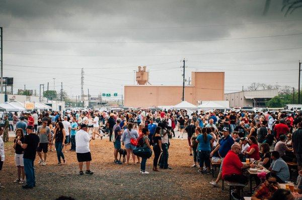 Crowds at Wings & Beer Fest