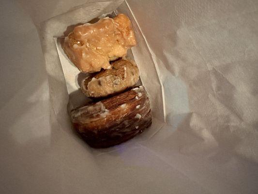 Glazed buttermilk, Blueberry Cake, Cronut