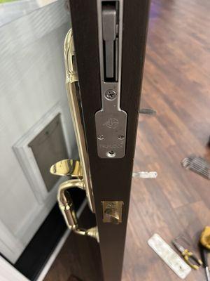 New top quality residential lock with multipoint mechanism installation