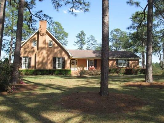 Beautiful home in Swainsboro on 28 acres minutes from town.  Click Link for more details and photos:  http://www.georgiamls.c...