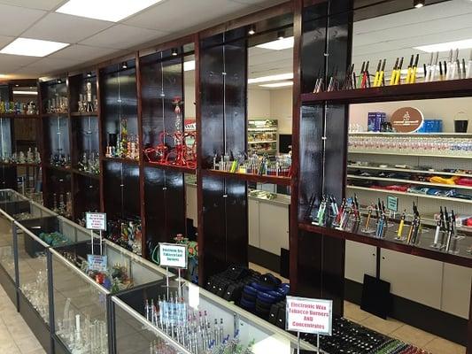 Welcome to Smokers Gallery. Tobacco, Water Pipes, Glass Pipes, Grinders, Hookahs, Shisha, Bowls, Screens, Dry Tobacco Vaporizers, Cigars, ++