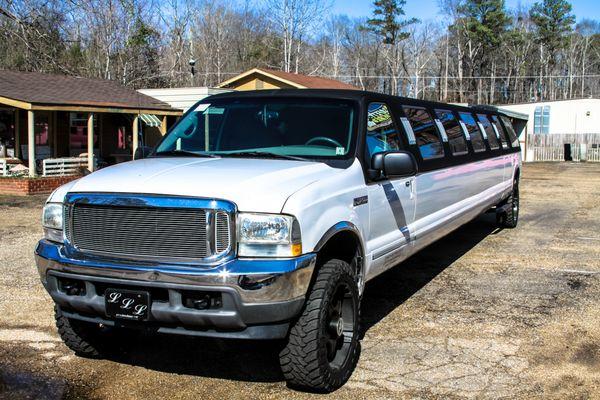 Leo's Luxury Limos