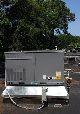 Commercial Rooftop Installation Call Cold Plus 843-540-1267